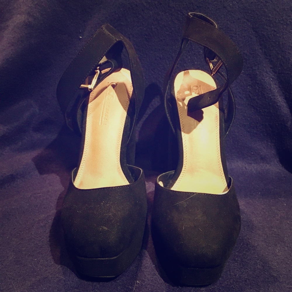 Black 5” Square Toe Platform Heel